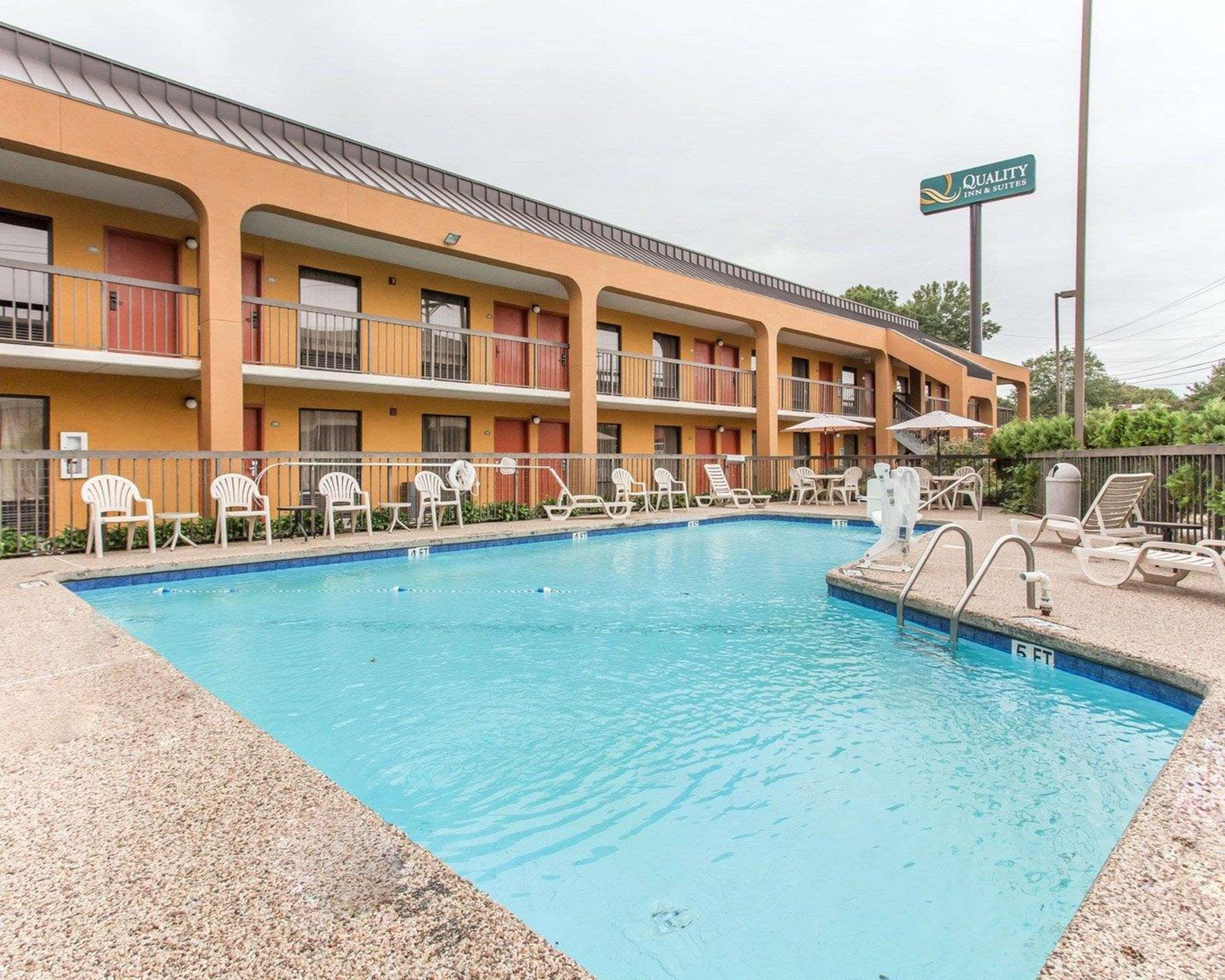 Clarion Pointe Statesville Exteriör bild